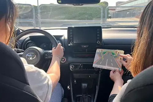 coche automatico autoescuela a14